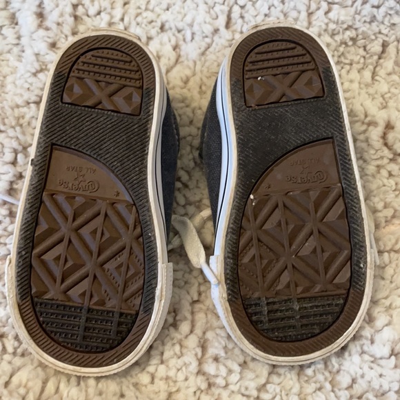 Toddler size 6 Blue Denim All-Star Converse Sneakers - Picture 5 of 8
